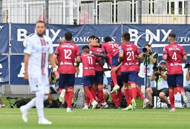 Joie de Saif-eddine Khaoui (clermont) et de sse coÃ quipiers FOOTBALL : Clermont Foot vs OGC Nice - Ligue 1 Uber Eats - 21 08 2022 FredericChambert Panoramic 