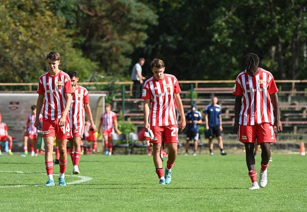 Football, U 19, season 2022 23, A Junioren Bundesliga, Staffel Nord Nordost 2 matchday , 1 FC Union Berlin Hamburger SV, v l Magnus Rösner U19, 1 FC Union Berlin , Albion Jahaj U19, 1 FC Union Berlin , Malick Sanogo U19, 1 FC Union Berlin , disappointment after the final whistle, 21 08 2022, Copyright: xMatthiasxKochx