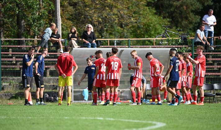 Football, U 19, season 2022 23, A Junioren Bundesliga, Staffel Nord Nordost 2 matchday , 1 FC Union Berlin Hamburger SV, Union disappointment after the final whistle, left coach Marco Grote U19, 1 FC Union Berlin , 21 08 2022, Copyright: xMatthiasxKochx