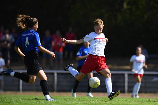 GERMANY, KOELN - AUGUST 21, 2022: Britta Stein. The football match of Women Cup DFB-POKAL FRAUEN Fortuna Koeln vs Chemnitzer  Copyright: xVITALIIxKLIUIEVx