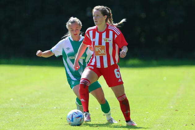 f l Michelle Weiß SV Werder Bremen, 8 and Lena Bucher 1 FC Union Berlin, 6 in duel, duel, dynamics, action, game scene, 21 08 2022, Elsdorf Germany , football, test match women, 1 FC Union Berlin SV Werder Bremen xobx