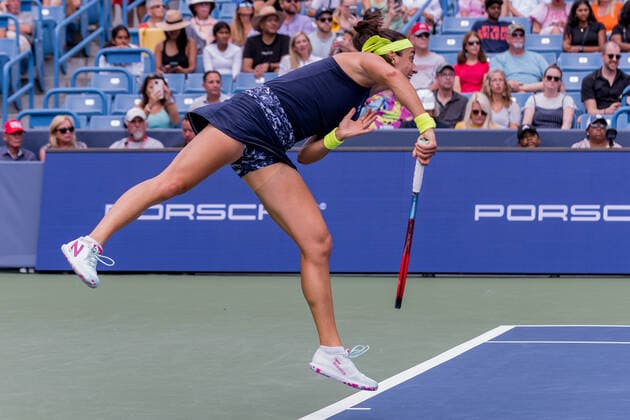 August 21, 2022, Mason, Ohio, USA: Caroline Garcia (FRA) serves during the championship of the Western and Southern Open at the Lindner Family Tennis Center, Mason, Oh. Mason USA - ZUMAs304 20220821_zaf_s304_004 Copyright: xScottxStuartx