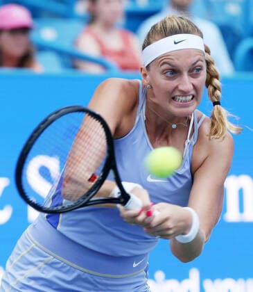 Sport Bilder des Tages Petra Kvitova of Czech Republic in action against Caroline Garcia of France in the finals of the 2022 Western and Southern Masters at the Lindner Family Tennis Center in Mason, Ohio, US, 21 August 2022. Western and Southern Masters !ACHTUNG: NUR REDAKTIONELLE NUTZUNG!  Copyright: xMARKxLYONSx AME952 20220821-e6f681900739e503739eaa61c34d3458e5af2271