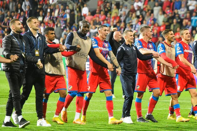 Soccer players of Viktoria Plzen celebrate victory after the return match of football Champions League qualifier fourth round Viktoria Plzen vs FK Qarabag in Pilsen, Czech Republic, August 23, 2022. (CTKxPhoto MiroslavxChaloupka) CTKPhotoP2022082400088  cha022k