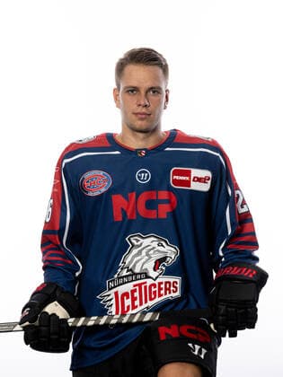 Dennis Lobach 26, Nuremberg Ice Tigers , Nuremberg Ice Tigers Portraits, Ice Hockey, DEL, 01 08 2022, Nuremberg Ice Tigers Portraits, Ice Hockey, DEL, 01 08 2022 Copyright: xThomasxHahnx xEibner-Pressefotox EP_NIT