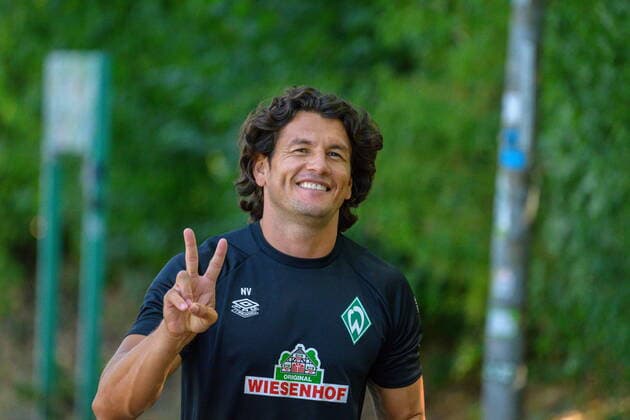 Football, Nelson Valdez leaves Werder Bremen II and becomes coach at Club Libertad, archive pictures