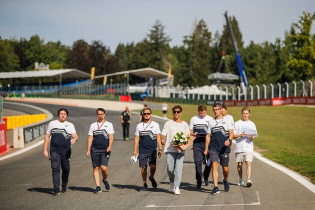 GASLY Pierre (fra), Scuderia AlphaTauri AT03, portrait bringing flowers in the Raidillon in memory of Anthoine Hubert during the Formula 1 Rolex Belgian Grand Prix 2022, 14th round of the 2022 FIA Formula One World Championship, WM, Weltmeisterschaft from August 26 to 28, 2022 on the Circuit de Spa-Francorchamps, in Francorchamps, Belgium - F1 - BELGIAN GRAND PRIX 2022 DPPI Panoramic  00122033__V2_8413