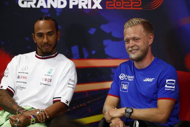 44 Lewis Hamilton GBR, Mercedes AMG Petronas F1 Team , 20 Kevin Magnussen DNK, Haas F1 Team , F1 Grand Prix of Belgium at Circuit de Spa Francorchamps on August 25, 2022 in Spa Francorchamps, Belgium Photo by Sam Bloxham Motorsport Images DPPI via HOCH ZWEI Spa Francorchamps Belgium