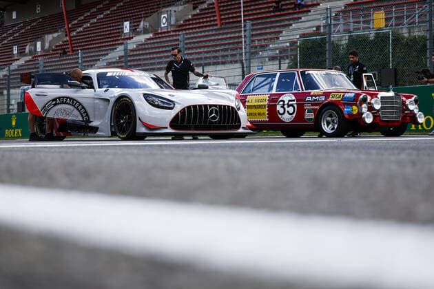 300 SEL 6.8 AMG, so-called the Red Pig during the Formula 1 Rolex Belgian Grand Prix 2022, 14th round of the 2022 FIA Formula One World Championship, WM, Weltmeisterschaft from August 26 to 28, 2022 on the Circuit de Spa-Francorchamps, in Francorchamps, Belgium - F1 - BELGIAN GRAND PRIX 2022 DPPI Panoramic  00122033__DEL9292.JPG_