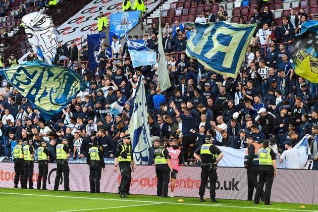 Heart of Midlothian v FC Zurich Europa League 25 08 2022. Play Off Second Leg The FC Zurich fans during the Europa League match between Heart of Midlothian and FC Zurich at Tynecastle Park, Edinburgh, Scotland on 25 August 2022. Editorial use only , Copyright: xMalcolmxMackenziex PSI-15818-0046