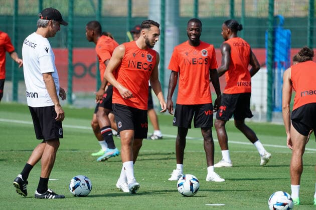 Nicolas Pepe (OGC Nice) - Amine Gouiri (OGC Nice) FOOTBALL : Entrainement de l™OGC Nice - Nice - 26 08 2022 NorbertScanella Panoramic 
