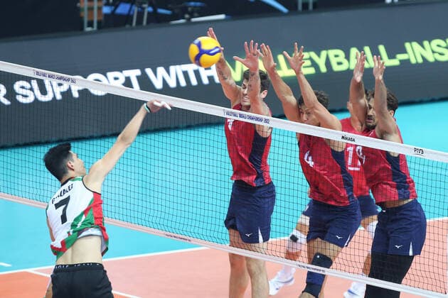 KATOWICE 26.08.2022 MISTRZOSTWA SWIATA W SIATKOWCE MEZCZYZN FAZA GRUPOWA GRUPA C: USA - MEKSYK --- FIVB VOLLEYBALL MENS World Championship, WM, Weltmeisterschaft 2022 GROUP C MATCH: USA - MEXICO MATTHEW ANDERSON JEFFREY JENDRYK II TOREY DEFALCO FOT. ANNA KLEPACZKO FOTOPYK NEWSPIX.PL --- Newspix.pl  220826LUM025