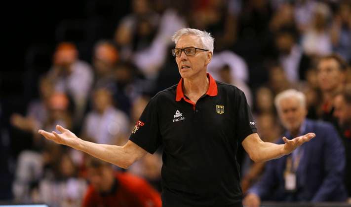 Photo skeptical face at national coach Gordon Herbert Germany Basketball Supercup Sat 20 08 2022 4 Nations Cup in Hamburg Germany Serbia