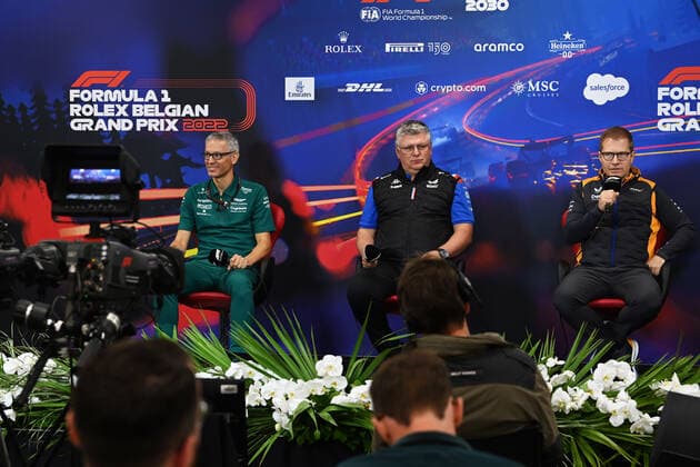 Mike Krack Aston Martin Aramco Cognizant F1 Team , Otmar Szafnauer ROU, BWT Alpine F1 Team , Andreas Seidl DEU, McLaren F1 Team , F1 Grand Prix of Belgium at Circuit de Spa Francorchamps on August 27, 2022 in Spa Francorchamps, Belgium Photo by Mark Sutton Motorsport Images DPPI via HOCH ZWEI Spa Francorchamps Belgium