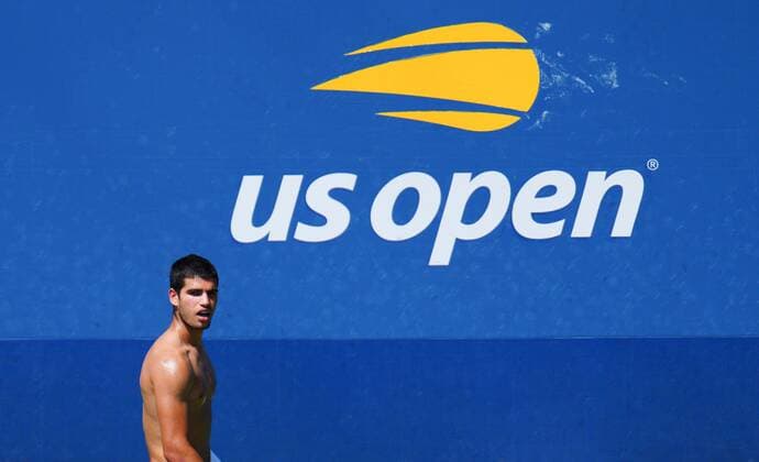 Sport Bilder des Tages Mandatory Credit: Photo by Javier Garcia Shutterstock (13271710b) Carlos Alcaraz practices US Open Championships 2022, Saturday Previews, USTA National Tennis Center, Flushing Meadows, New York, USA - 27 Aug 2022 US Open Championships 2022, Saturday Previews, USTA National Tennis Center, Flushing Meadows, New York, USA - 27 Aug 2022 Copyright: xJavierxGarcia Shutterstockx 13271710b