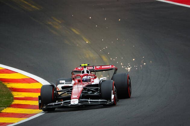 24 ZHOU Guanyu (chi), Alfa Romeo F1 Team ORLEN C42, action during the Formula 1 Rolex Belgian Grand Prix 2022, 14th round of the 2022 FIA Formula One World Championship, WM, Weltmeisterschaft from August 26 to 28, 2022 on the Circuit de Spa-Francorchamps, in Francorchamps, Belgium - F1 - BELGIAN GRAND PRIX 2022 DPPI Panoramic  00122033__V2_1216