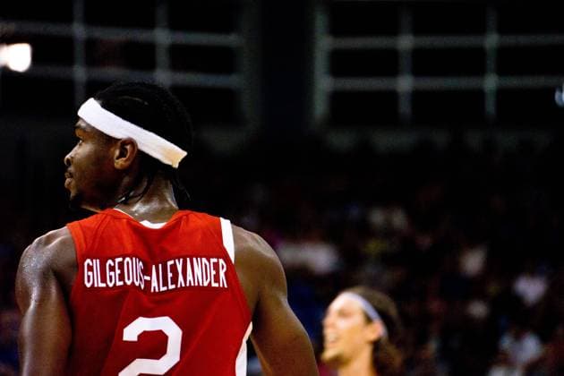 Victoria, British Columbia, Canada, August 25th 2022: Shai Gilgeous-Alexander (2 Canada) at the FIBA Basketball World Cup 2023 Qualifiers between Canada and Argentina on August 25th, 2022 at the Save-On-Foods Memorial Centre in Victoria, British Columbia, Canada. (Amy Elle SPP) Copyright: xAmyxElle SPPx spp-en-AmEl-DSC04547