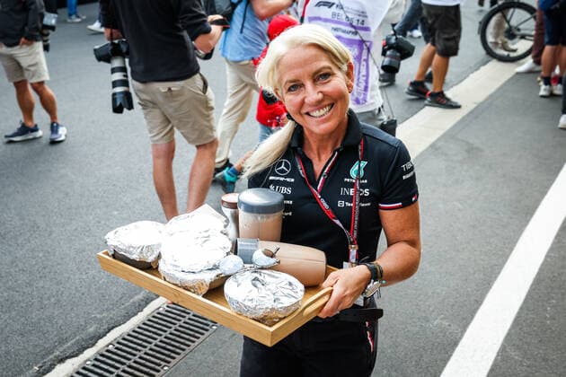 CULLEN Angela, physic during the Formula 1 Rolex Belgian Grand Prix 2022, 14th round of the 2022 FIA Formula One World Championship, WM, Weltmeisterschaft from August 26 to 28, 2022 on the Circuit de Spa-Francorchamps, in Francorchamps, Belgium - F1 - BELGIAN GRAND PRIX 2022 - RACE DPPI Panoramic  20220828_G00D6873