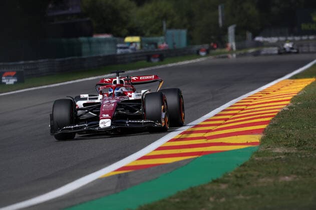 77 BOTTAS Valtteri (fin), Alfa Romeo F1 Team ORLEN C42, action during the Formula 1 Rolex Belgian Grand Prix 2022, 14th round of the 2022 FIA Formula One World Championship, WM, Weltmeisterschaft from August 26 to 28, 2022 on the Circuit de Spa-Francorchamps, in Francorchamps, Belgium - F1 - BELGIAN GRAND PRIX 2022 - RACE DPPI Panoramic  G00D7243