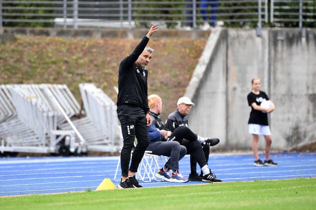 Football, Women, Season 2022 2023, Regionalliga Nordost 1 Matchday , FC Viktoria 1889 Berlin 1 FC Union Berlin, Coach Alejandro Prieto Viktoria Berlin , 28 08 2022, Copyright: xSebastianxRäppold MatthiasxKochx