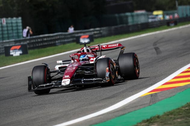 77 BOTTAS Valtteri (fin), Alfa Romeo F1 Team ORLEN C42, action during the Formula 1 Rolex Belgian Grand Prix 2022, 14th round of the 2022 FIA Formula One World Championship, WM, Weltmeisterschaft from August 26 to 28, 2022 on the Circuit de Spa-Francorchamps, in Francorchamps, Belgium - F1 - BELGIAN GRAND PRIX 2022 - RACE DPPI Panoramic  G00D7171
