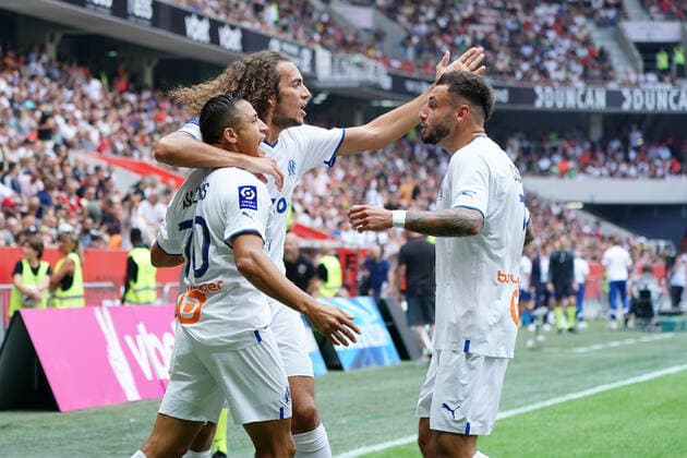 Joie - Alexis Sanchez (Olympique de Marseille) - Matteo Guendouzi (Olympique de Marseille) - Jonathan Clauss (Olympique de Marseille) FOOTBALL : OGC Nice vs Olympique de Marseille - Ligue 1 Uber Eats - Nice - 28 08 2022 NorbertScanella Panoramic 