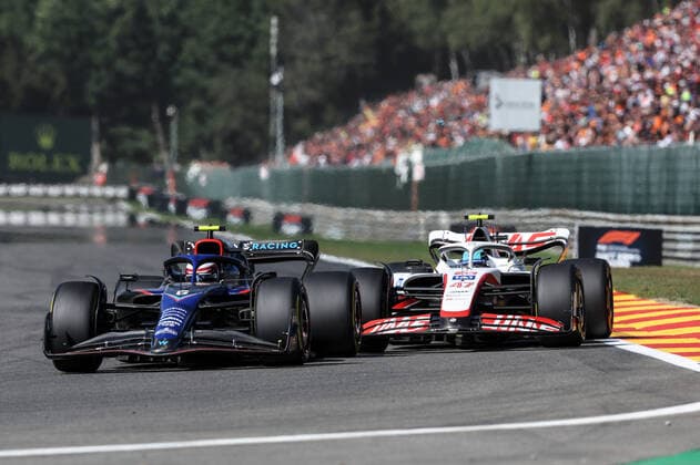 06 LATIFI Nicholas (can), Williams Racing FW44, action 47 SCHUMACHER Mick (ger), Haas F1 Team VF-22 Ferrari, action during the Formula 1 Rolex Belgian Grand Prix 2022, 14th round of the 2022 FIA Formula One World Championship, WM, Weltmeisterschaft from August 26 to 28, 2022 on the Circuit de Spa-Francorchamps, in Francorchamps, Belgium - F1 - BELGIAN GRAND PRIX 2022 - RACE DPPI Panoramic  G00D7712