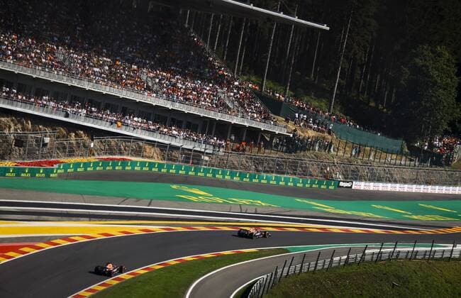 SPA Max Verstappen 1 with the Oracle Red Bull Racing RB18 Honda behind Sergio Perez 11 with the Oracle Red Bull Racing RB18 Honda during the F1 Grand Prix of Belgium at the Circuit de Spa Francorchamps on August 29, 2022 in SPA , Belgium REMKO DE WAAL F1 Grand Prix of Belgium 2022 xVIxANPxSportx xxANPxIVx 453628359 originalFilename: 453628359.jpg