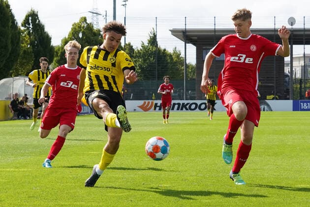 Sunday, 28 08 2022 Season 2022 2023 3 Matchday A Junior Bundesliga U19 Bundesliga at BVB Fussballpark Hohenbuschei, Dortmund, Germany BV Borussia Dortmund U19 Rot Weiss Essen U19 Rafael Lubach Borussia Dortmund U19 15