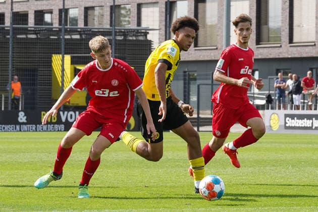Sunday, 28 08 2022 Season 2022 2023 3 Matchday A Junior Bundesliga U19 Bundesliga at BVB Fussballpark Hohenbuschei, Dortmund, Germany BV Borussia Dortmund U19 Rot Weiss Essen U19 Pharrell Nnamdi Collins Borussia Dortmund U19 4