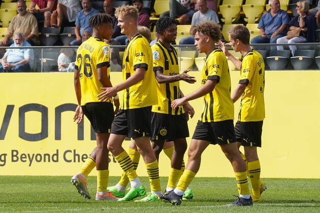 Sunday, 28 08 2022 Season 2022 2023 3 Matchday A Junioren Bundesliga U19 Bundesliga at BVB Fussballpark Hohenbuschei, Dortmund, Germany BV Borussia Dortmund U19 Rot Weiss Essen U19 The jubilation of BVB U19 after the goal to 2 0 by Tom Alexander Rothe Borussia Dortmund U19 3
