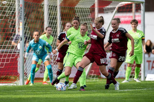 28 08 2022 Football Season 2022 2023 2 Women Football Bundesliga 1 Matchday 1 FC Nürnberg FCN Club VFL Wolfsburg II ThHa Antonia Haase 3, VFL Wolfsburg II Anne Führlein 16, 1 FC Nürnberg FCN
