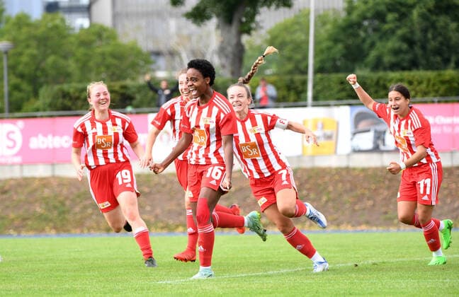 Football, Women, Season 2022 2023, Regionalliga Nordost 1 Matchday , FC Viktoria 1889 Berlin 1 FC Union Berlin, v l Pauline Wimmer 1 FC Union Berlin , Lisa Görsdorf 1 FC Union Berlin , Naika Reissner 1 FC Union Berlin , Lisa Heiseler 1 FC Union Berlin , Nour Youssef 1 FC Union Berlin , Cheering after goal to 1 2, 28 08 2022, Copyright: xSebastianxRäppold MatthiasxKochx