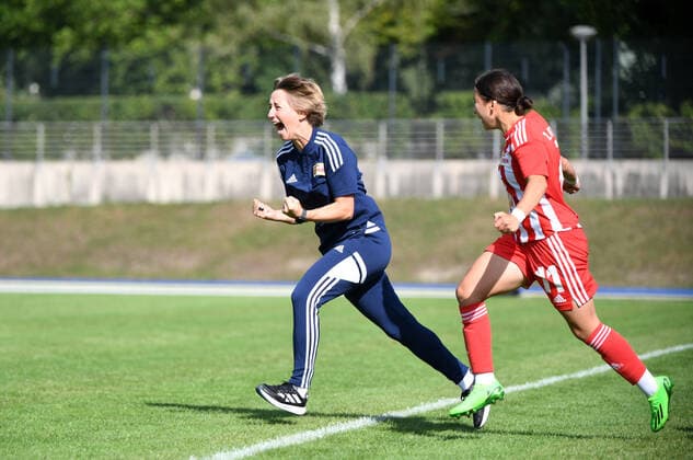 Football, women, season 2022 2023, Regionalliga Nordost 1 matchday , FC Viktoria 1889 Berlin 1 FC Union Berlin, f l coach Ailien Poese 1 FC Union Berlin , Nour Youssef 1 FC Union Berlin , cheering after the final whistle, 28 08 2022, Copyright: xSebastianxRäppold MatthiasxKochx
