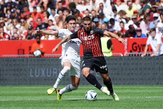 Andy Delort (OGC Nice) - Leonardo Balerdi (Olympique de Marseille) FOOTBALL : OGC Nice vs Olympique de Marseille - Ligue 1 Uber Eats - Nice - 28 08 2022 NorbertScanella Panoramic 