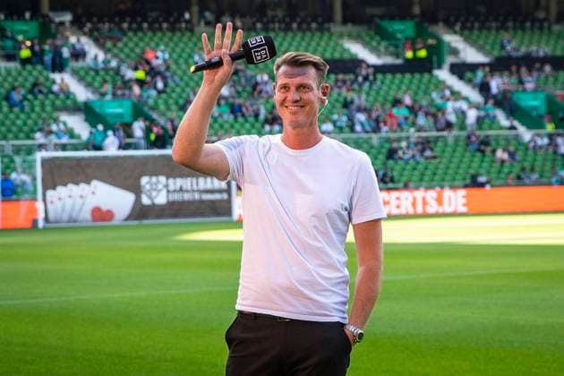 GER, 1 FBL, SV Werder Bremen vs Eintracht Frankfurt 28 08 2022, wohninvest WESERSTADION, GER, 1 FBL, SV Werder Bremen vs Eintracht Frankfurt in the picture Tim Borowski former Werder Bremen is interview partner at the streaming service DAZN, nordphotoxGmbHx xRauch nph00251