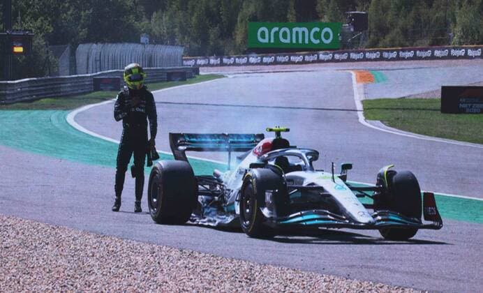Sport Bilder des Tages SPA-FRANCORCHAMPS, BELGIUM - AUGUST 28 : Hamilton - Mercedes during the F1 race of the Belgian Formula One Grand Prix Spa Francorchamps on August 28, 2022 in Spa-Francorchamps, Belgium, 28 08 2022 ( Belgian Grand Prix Formula One 2022 PhotoNews Panoramic 