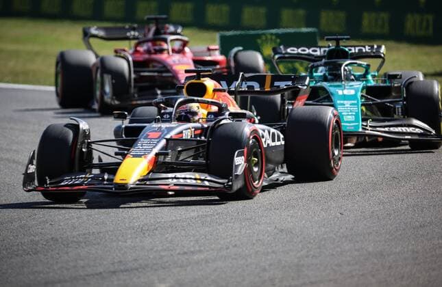 SPA-FRANCORCHAMPS, BELGIUM - AUGUST 28 : Depart GP F1 -Verstappen -Red Bull during the F1 race of the Belgian Formula One Grand Prix Spa Francorchamps on August 28, 2022 in Spa-Francorchamps, Belgium, 28 08 2022 ( Belgian Grand Prix Formula One 2022 PhotoNews Panoramic 