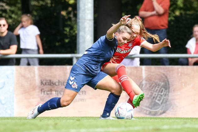 Cologne, Germany, 28 08 2022 Antonia Langshausen 1 FC Cologne U20 Women and Marlene Wild Bayern Munich 2 Women in a duel , during the match of the 2 Women Bundesliga between 1 FC Cologne U20 Women and FC Bayern Munich 2 Women at RheinEnergieSportpark on pitch 7 on 28 August 2022 in Cologne RheinEnergieSportpark Nordrhein Westfalen Germany Copyright: xOliverxKaelkex