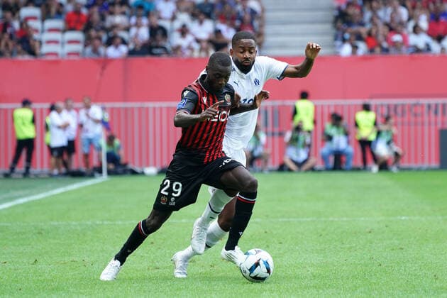 Nicolas Pepe (OGC Nice) - Cedric Bakambu (Olympique de Marseille) FOOTBALL : OGC Nice vs Olympique de Marseille - Ligue 1 Uber Eats - Nice - 28 08 2022 NorbertScanella Panoramic 