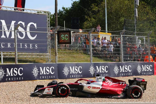 77 Valtteri Bottas FIN, Alfa Romeo F1 Team ORLEN after crash, F1 Grand Prix of Belgium at Circuit de Spa Francorchamps on August 28, 2022 in Spa Francorchamps, Belgium Photo by HOCH ZWEI Spa Francorchamps Belgium
