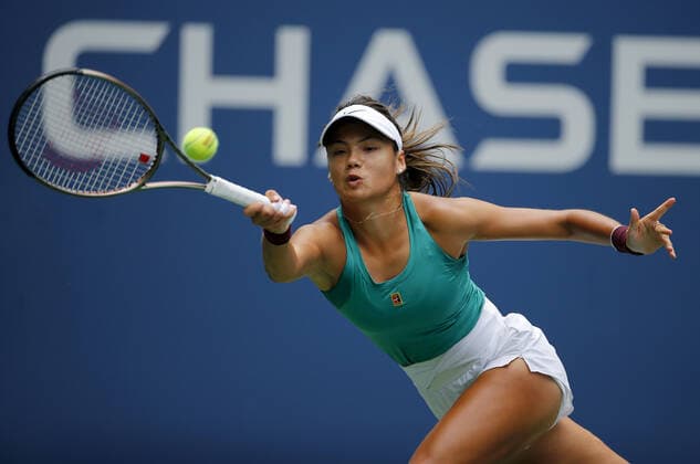 Sport Themen der Woche KW34 Sport Bilder des Tages Mandatory Credit: Photo by Ella Ling Shutterstock (13331907p) Emma Raducanu of GBR in action during practice US Open Championships 2022, Sunday Previews, USTA National Tennis Center, Flushing Meadows, New York, USA - 28 Aug 2022 US Open Championships 2022, Sunday Previews, USTA National Tennis Center, Flushing Meadows, New York, USA - 28 Aug 2022  Copyright: xEllaxLing Shutterstockx 13331907p