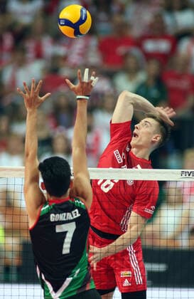 KATOWICE HALA SPODEK 28.08.2022 MISTRZOSTWA SWIATA W SIATKOWCE 2022 MECZ GRUPY C POLSKA (BIALO-CZERWONE) - MEKSYK (zielone) NZ Diego Gonzalez Castaneda , Kamil Semeniuk . FOT TOMASZ WANTULA NEWSPIX.PL KATOWICE 28.08.2022 2022 FIVB Volleyball Men s World Championship, WM, Weltmeisterschaft Poland - Pool Phase POLAND - MEXICO TOMASZ WANTULA NEWSPIX.PL --- Newspix.pl POLAND OUT!  150828WAN076