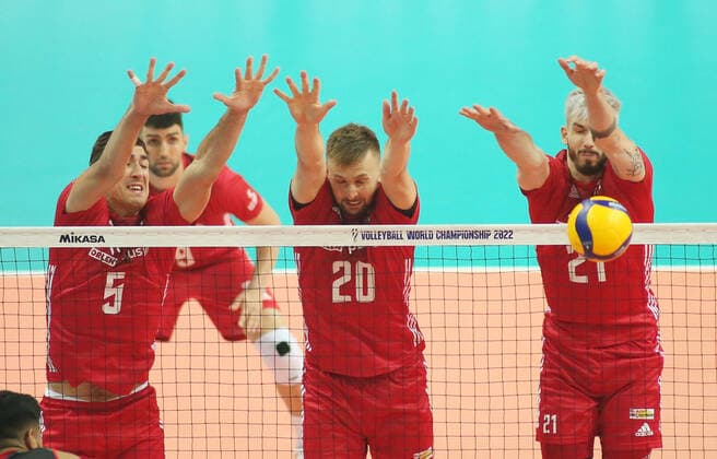 KATOWICE HALA SPODEK 28.08.2022 MISTRZOSTWA SWIATA W SIATKOWCE 2022 MECZ GRUPY C POLSKA (BIALO-CZERWONE) - MEKSYK (zielone) NZ Lukasz Kaczmarek , Mateusz Bieniek , Tomasz Fornal . FOT TOMASZ WANTULA NEWSPIX.PL KATOWICE 28.08.2022 2022 FIVB Volleyball Men s World Championship, WM, Weltmeisterschaft Poland - Pool Phase POLAND - MEXICO TOMASZ WANTULA NEWSPIX.PL --- Newspix.pl POLAND OUT!  150828WAN091