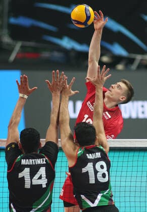 KATOWICE HALA SPODEK 28.08.2022 MISTRZOSTWA SWIATA W SIATKOWCE 2022 MECZ GRUPY C POLSKA (BIALO-CZERWONE) - MEKSYK (zielone) NZ Kamil Semeniuk . FOT TOMASZ WANTULA NEWSPIX.PL KATOWICE 28.08.2022 2022 FIVB Volleyball Men s World Championship, WM, Weltmeisterschaft Poland - Pool Phase POLAND - MEXICO TOMASZ WANTULA NEWSPIX.PL --- Newspix.pl POLAND OUT!  150828WAN097