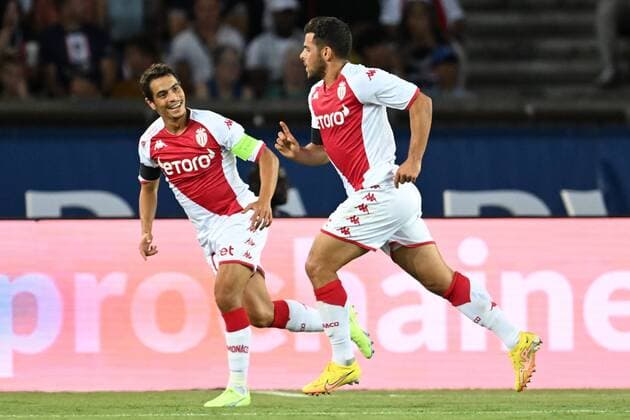 PARIS Kevin Volland of AS Monaco FC r celebrates his goal during the French Ligue 1 match between Paris Saint Germain and AS Monaco at the Parc des Princes in Paris, France on August 28, 2022 ANP Dutch Height French Ligue 1 Uber Eats 2022 2023 xVIxANPxSportx xGerritxvanxKeulenxIVx 453649177 originalFilename: 453649177.jpg