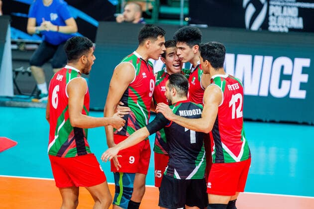 KATOWICE 30.08.2022 SIATKOWKA MISTRZOSTWA SWIATA 2022 MEKSYK - BULGARIA FIVB VOLLEYBALL MEN S World Championship, WM, Weltmeisterschaft POLAND 2022 MEXICO - BULGARIA Josue De Jesus Lopez Rios Axel Manuel Tellez Rodriguez Mauro Isaac Fuentes Rascon FOT. MICHAL CHWIEDUK FOKUSMEDIA.COM.PL NEWSPIX.PL --- Newspix.pl POLAND OUT!  220830CHW165