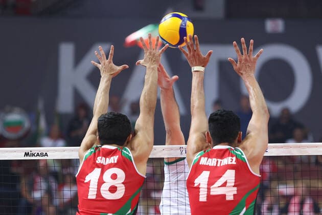 KATOWICE 30.08.2022 MISTRZOSTWA SWIATA W SIATKOWCE MEZCZYZN FAZA GRUPOWA GRUPA C: MEKSYK - BULGARIA --- FIVB VOLLEYBALL MENS World Championship, WM, Weltmeisterschaft 2022 GROUP C MATCH: MEXICO - BULGARIA BLOK MEKSYK FOT. ANNA KLEPACZKO FOTOPYK NEWSPIX.PL --- Newspix.pl POLAND OUT!  220830LUM030