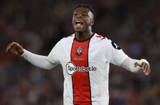 Southampton, England, 30th August 2022. Armel Bella-Kotchap of Southampton during the Premier League match at St Mary s Stadium, Southampton. Picture credit should read: Paul Terry Sportimage EDITORIAL USE ONLY. No use with unauthorised audio, video, data, fixture lists, club league logos or live services. Online in-match use limited to 120 images, no video emulation. No use in betting, games or single club league player publications. SPI-1829-0101