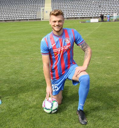 Regionallioga West, season 2022 2023, photo session Wuppertaler SV, 31 08 2022 Lion Schweers Wuppertaler SV with ball